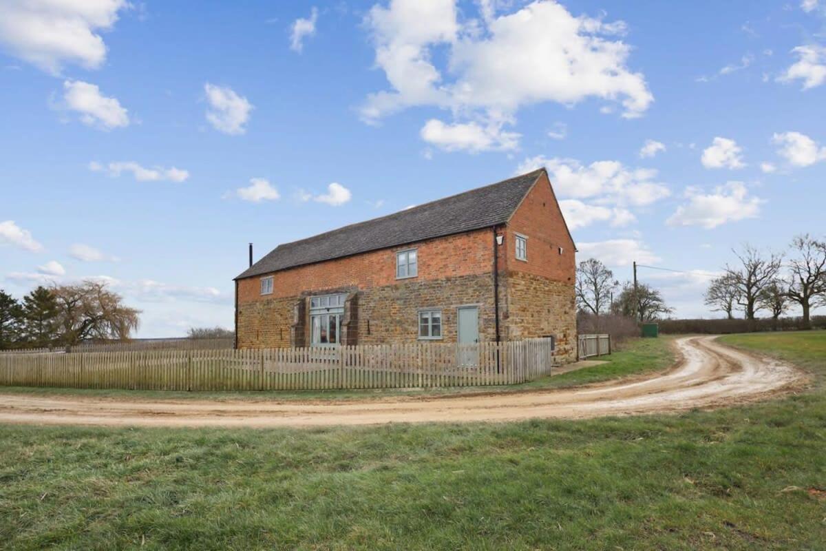 Sophie'S Barn - Hot Tub Packages Available Villa Market Harborough Eksteriør bilde